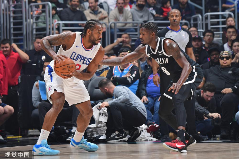 社交媒体上 社交媒体上